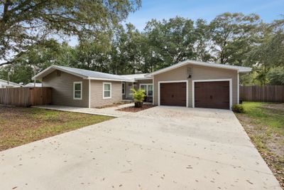 27333 Georgia Street, Home with 3 bedrooms, 3 bathrooms and null parking in Hilliard FL | Image 1