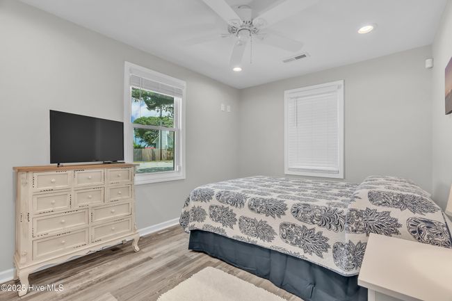 1057 Salter Path Rd, House other with 2 bedrooms, 2 bathrooms and null parking in Salter Path NC | Image 5