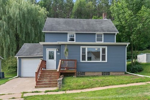 417 Maple St, GLENWOOD CITY, WI, 54013-8541 | Card Image