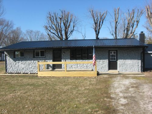 6866 W Parks Dr, Arlington, IN, 46104-8006 | Card Image