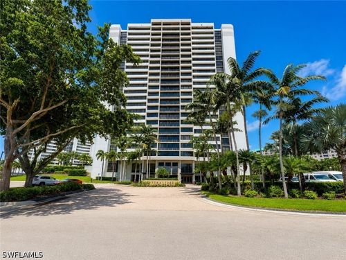 2003-5601 Turtle Bay Dr, NAPLES, FL, 34108-2703 | Card Image