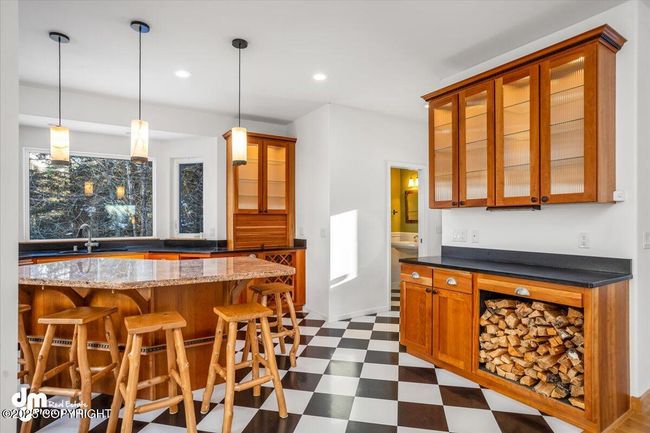 31 Kitchen | Image 32