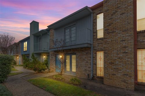 apt-39-6111 Beverlyhill St, Houston, TX, 77057-6644 | Card Image