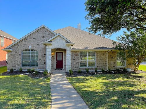 1090 Colleton Ln, Frisco, TX, 75033-8232 | Card Image