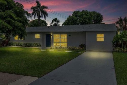 2001 Collier Avenue, Lake Worth, FL, 33461 | Card Image