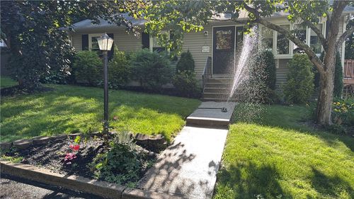 71 Steven Dr, West Warwick, RI, 02893-1324 | Card Image