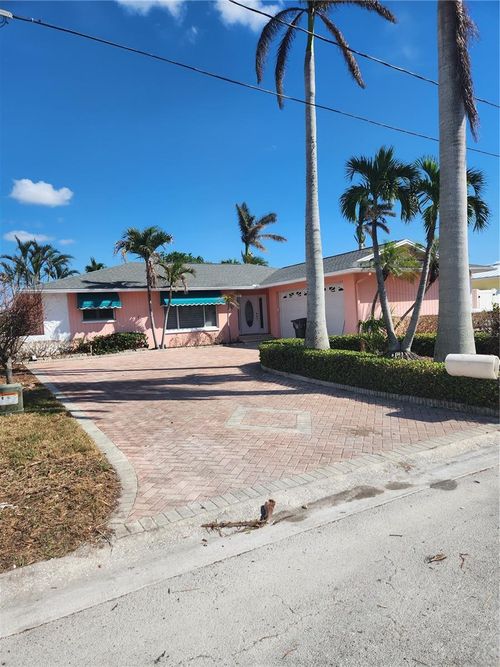 12305 4th Street E, TREASURE ISLAND, FL, 33706 | Card Image