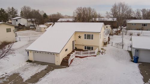 1212 Central Avenue N, Beulah, ND, 58523 | Card Image