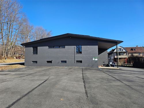 23 West St, Warwick, NY, 10990-1403 | Card Image