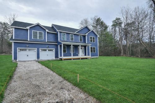 19 Mammoth Rd, Hooksett, NH, 03106-1150 | Card Image