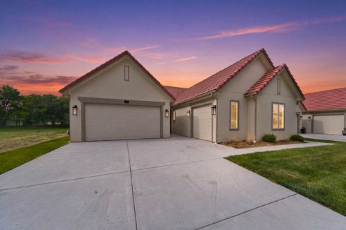 3 E Via Roma St, Wichita, KS, 67230-1602 | Card Image