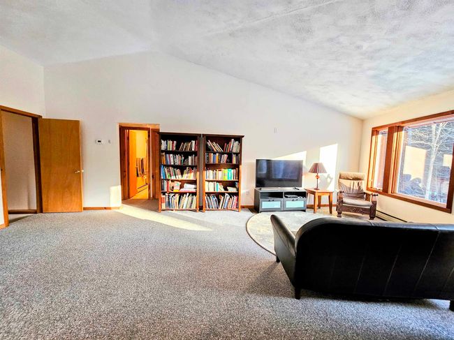 962 Chapel Hill Rd, House other with 3 bedrooms, 2 bathrooms and null parking in Whitingham VT | Image 4