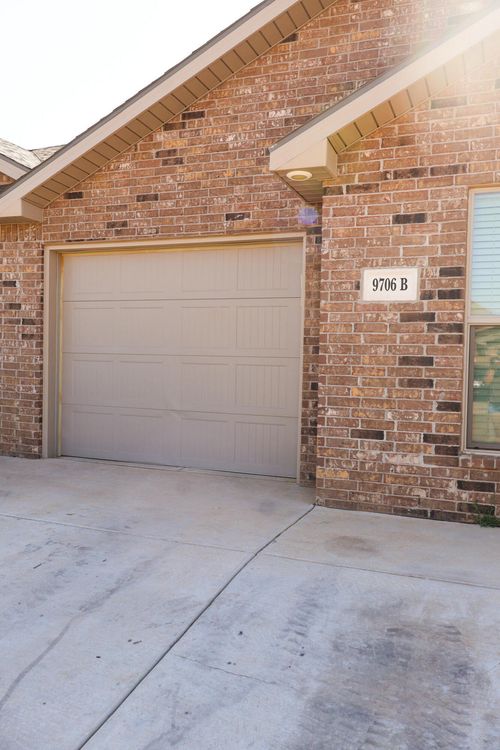 a-7043 96th St, Lubbock, TX, 79424-8908 | Card Image