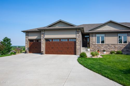 3734 Bogey Dr, Bismarck, ND, 58503-9180 | Card Image