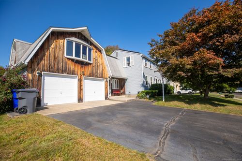 13 Plainfield St, Enfield, CT, 06082-5813 | Card Image