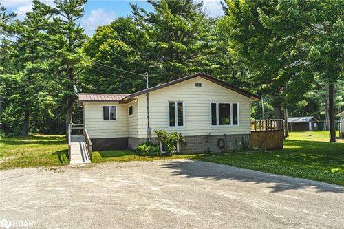 332 Baxter Loop Rd, Port Severn, ON, L0K1S0 | Card Image
