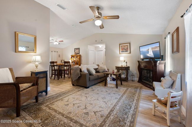 Open Living/Dining | Image 4