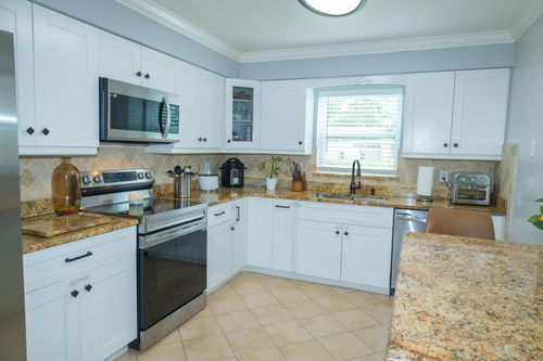 411 Forest Estate Dr, West Palm Beach, FL, 33415-2423 | Card Image