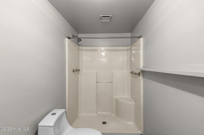 814 N C St, House other with 2 bedrooms, 1 bathrooms and 2 parking in Bridgeton NC | Image 25