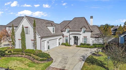 8757 Lake Carriage Dr, Baton Rouge, LA, 70817-7143 | Card Image