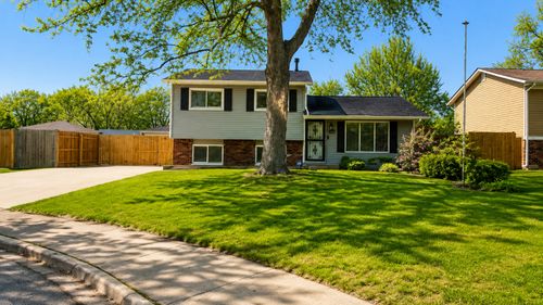 117 Galewood Dr, Bolingbrook, IL, 60440-2710 | Card Image