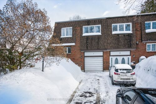 8 Oberon St, Nepean, ON, K2H7X7 | Card Image