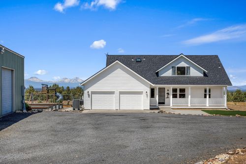 13507 Sw Shumway Rd, Powell Butte, OR, 97753-1706 | Card Image