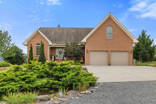 93 Adare Ln, Maysville, WV, 26833-8200 | Card Image