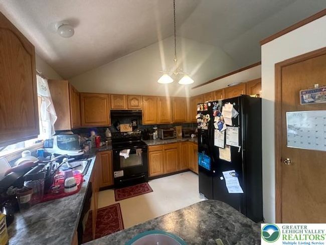 838 Cayuga Way, House other with 4 bedrooms, 3 bathrooms and null parking in Stroudsburg PA | Image 6
