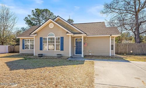 40 Southern Magnolia Dr, Beaufort, SC, 29907-2552 | Card Image
