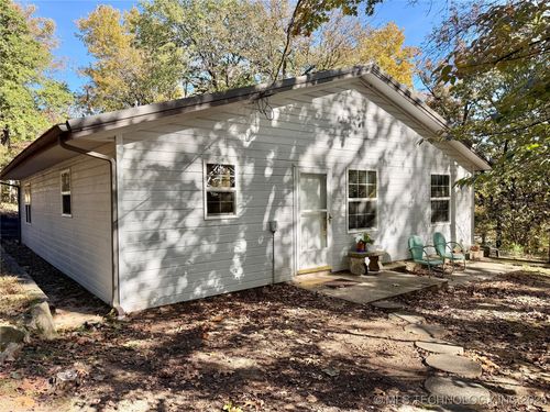 425671 E 1168 Rd, Eufaula, OK, 74432-4043 | Card Image