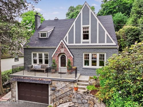 46 Valleywood Rd, Cos Cob, CT, 06807-2329 | Card Image
