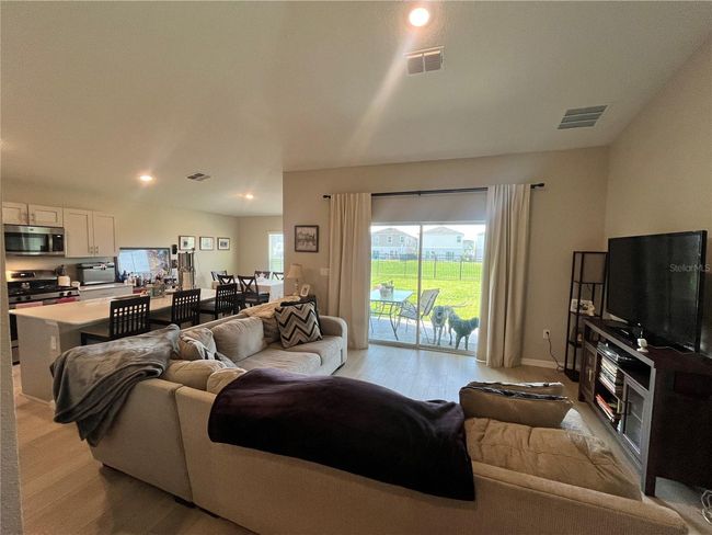 Living Area | Image 5