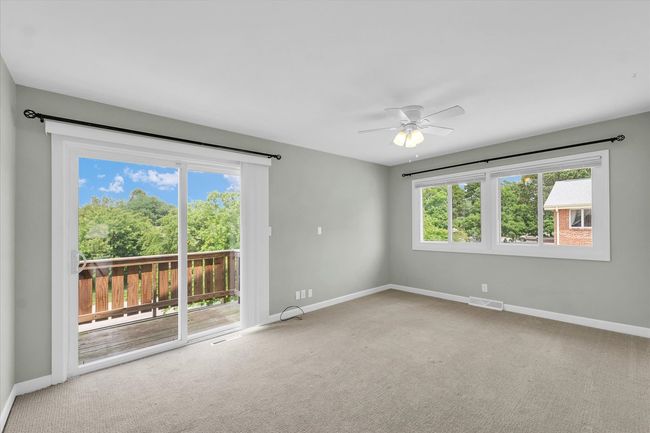 8 - 8 Fields E, Condo with 2 bedrooms, 2 bathrooms and 1 parking in Champaign IL | Image 17