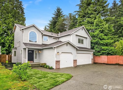 2450 Ferndale Pl Ne, Renton, WA, 98056-8374 | Card Image
