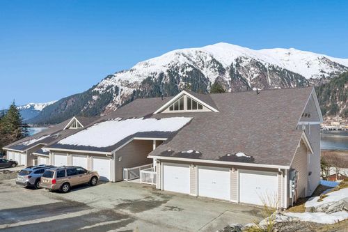 b-2551 Vista Dr, Juneau, AK, 99801-2057 | Card Image