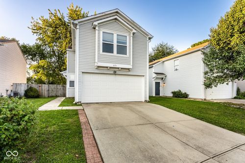 273 Kimbrough Dr, Greenwood, IN, 46143-8112 | Card Image