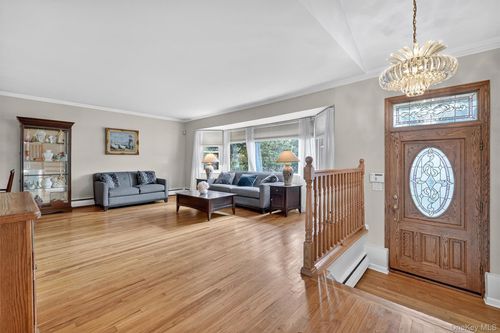 177 Finmor Dr, White Plains, NY, 10607-2405 | Card Image