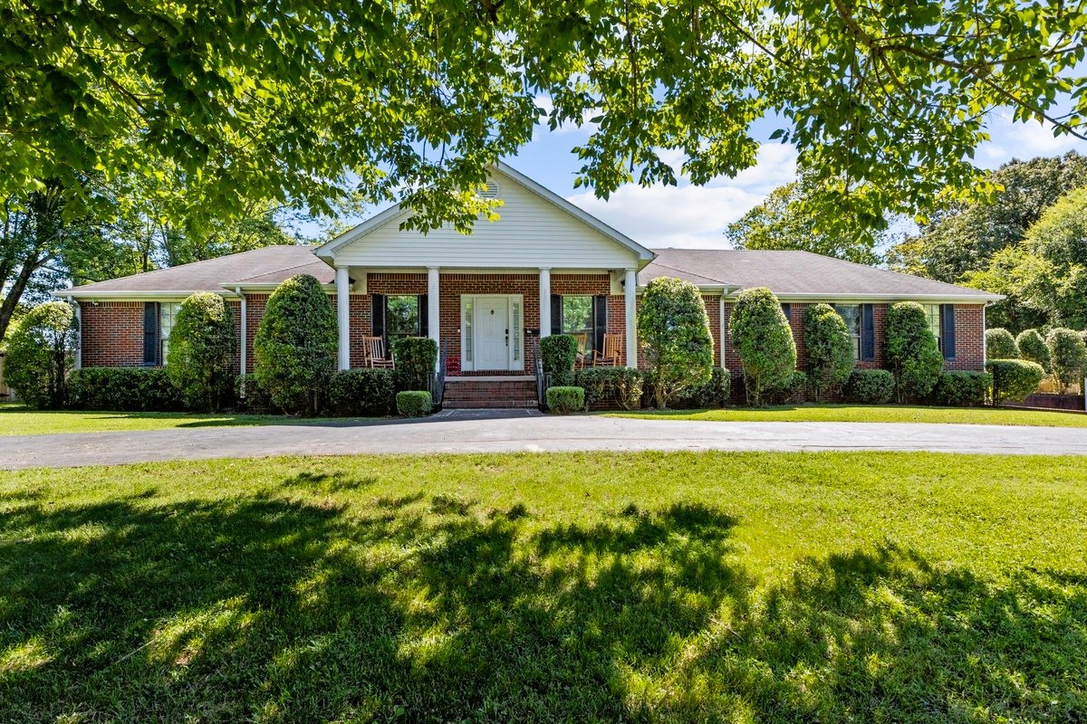 Highland Heights Ave, Camden, TN 38320
