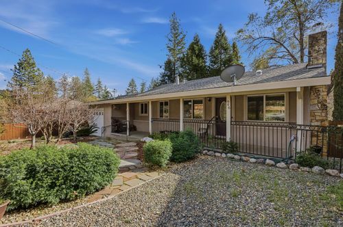 946 Bartlett Avenue, Placerville, CA, 95667 | Card Image