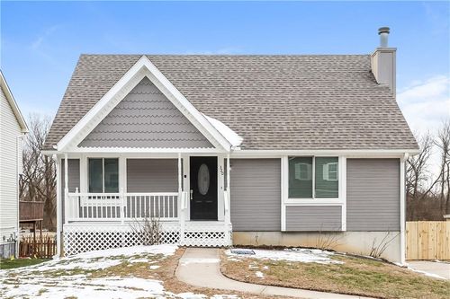 320 Fawn Valley Street, Lansing, KS, 66043 | Card Image