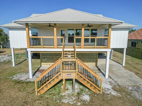 204 Sea Pines Ln, Port St. Joe, FL, 32456-6144 | Card Image