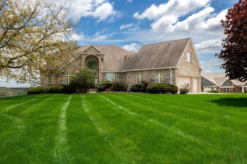 23801 281st Ave, Leclaire, IA, 52753-9198 | Card Image