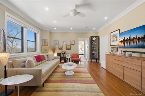 apt-b45-4784 Boston Post Rd, Pelham, NY, 10803-3024 | Card Image