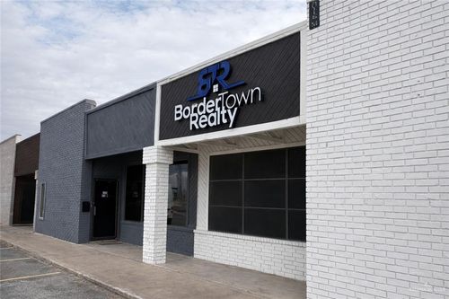 ste-m-2208 Primrose Ave, McAllen, TX, 78504-4162 | Card Image