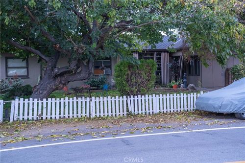 989 Bryant, Sunnyvale, CA, 94087 | Card Image