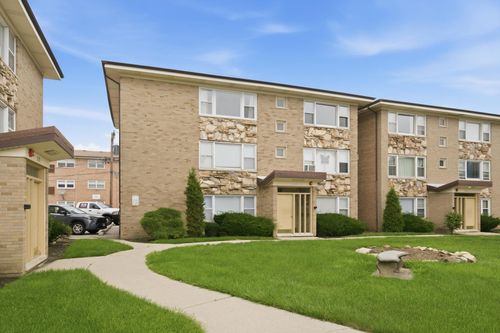 23-3170 W Meadow Lane Dr, Merrionette Park, IL, 60803-5862 | Card Image