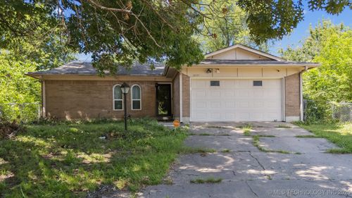 12131 32nd Pl, Tulsa, OK, 74146-2204 | Card Image