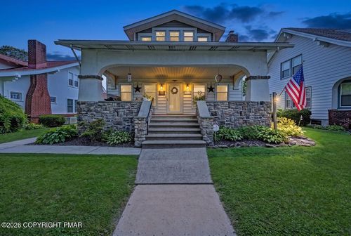 1747 W Union Blvd, BETHLEHEM, PA, 18018-3343 | Card Image