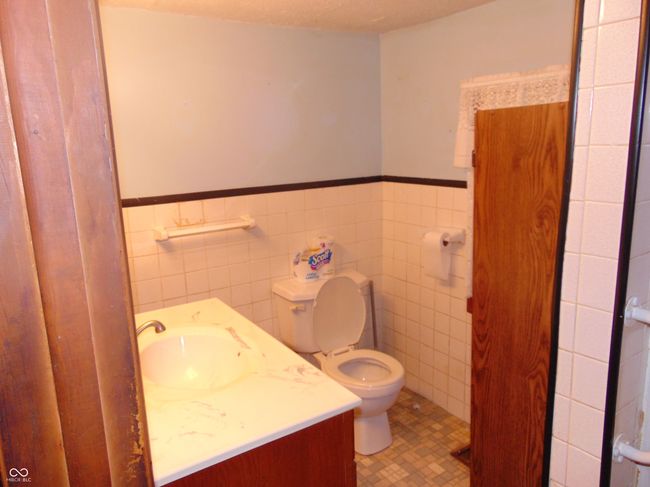 137 E Vine St, House other with 2 bedrooms, 2 bathrooms and null parking in Jamestown IN | Image 16